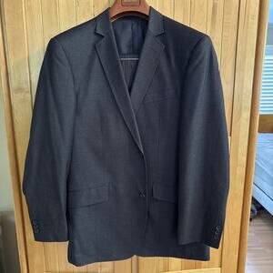 Giorgio Fiorelli Suit Mens 44R Charcoal Gray Superlux Super Fine 2pc 2 Button